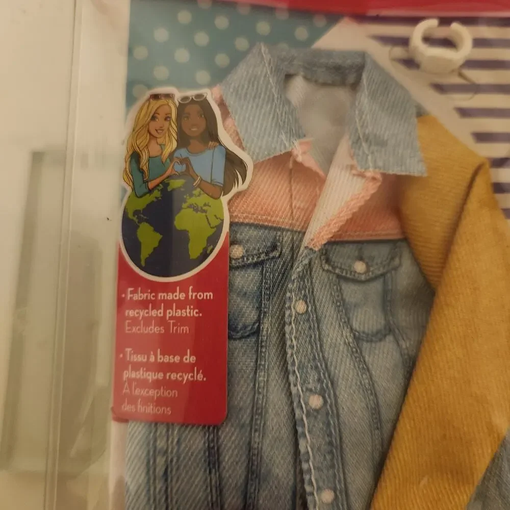 Barbie NIP Contains 1 Coat, Shorts and watch